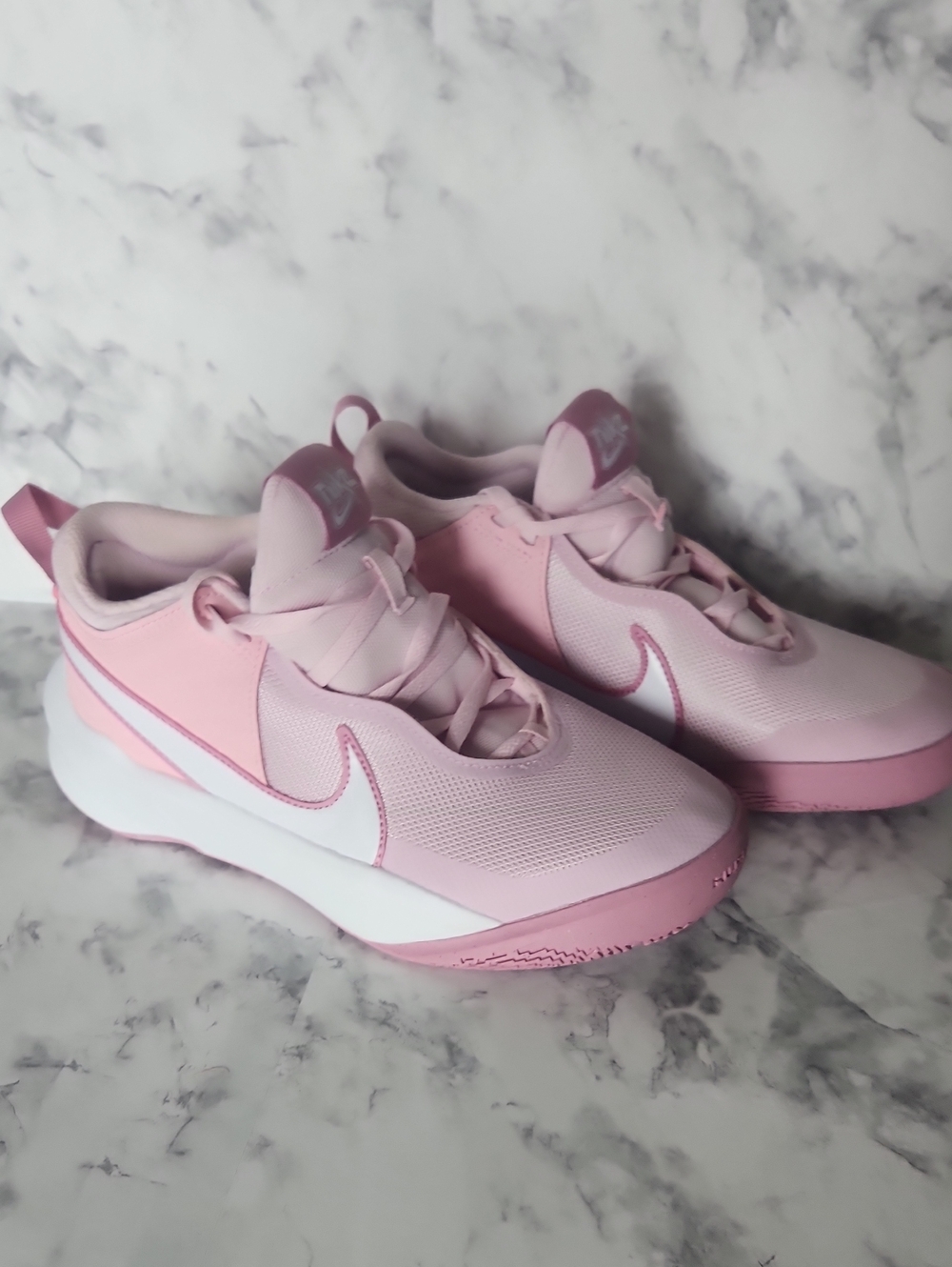Nike Youth/women's Pink Team Hustle Athletic Shoe